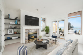 #302 - 2271 Bellevue Avenue